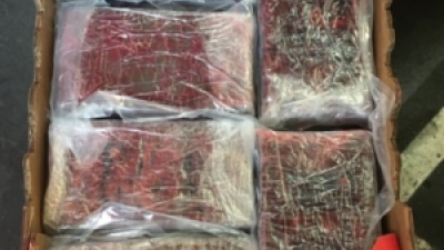 Drugs tussen ananassen