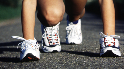 Marathon lopen kan ook op schoenen van 20 euro