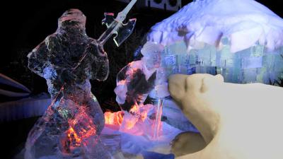 Gedeelte tent IJsbeeldenfestival Zwolle ingestort door sneeuw