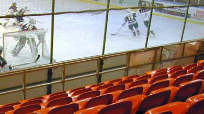 ijshockey-schaatsbaan-wedstrijd