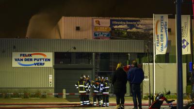 Grote uitslaande brand op bedrijventerrein in 's-Hertogenbosch