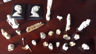 Tientallen ivoren handgesneden sculpturen in beslag genomen door NVWA