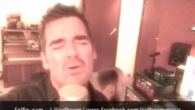 'Facebook-hit' voor Jeroen van der Boom met 'De Stilte'