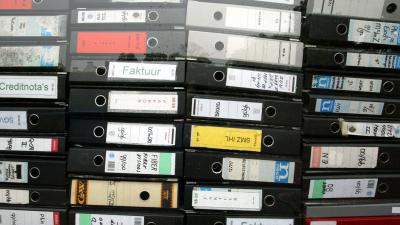 'Eén op de zes rijksambtenaren onder druk gezet om niet-integer te handelen'