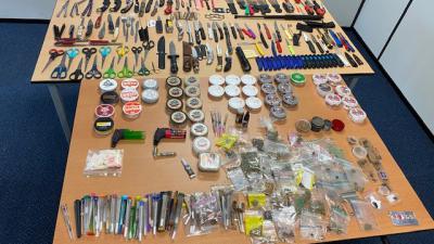 Steekwapens en drugs in beslag genomen op kermis