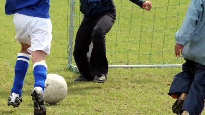Keeper (13) overlijdt na harde botsing tijdens voetbalwedstrijd 