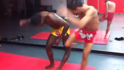 Horrorsituatie bij Kickbox demonstratie