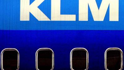 FNV:'het zou KLM-topman Elbers sieren om van bonus af te zien'