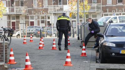 Auto in Rotterdam beschoten