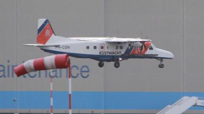Vliegbasis Eindhoven dicht na klapband kustwachtvliegtuig
