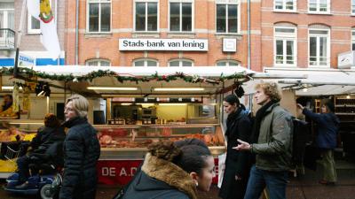 Meer Amsterdammers krijgen sneller goede schuldhulpverlening