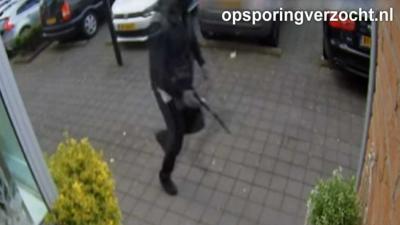 Politie geeft video vrij liquidatiepoging Amsterdam-Osdorp 