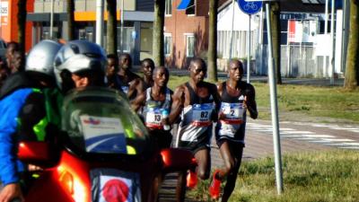 Zonnige Marathon van Amsterdam van start gegaan
