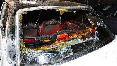 Klassieke Mercedes uitgebrand in Den Bosch 