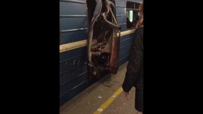 Doden en gewonden na explosie in metro St. Petersburg 
