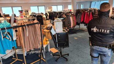 Grote partij nepkleding