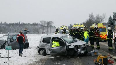 Gewonden bij frontale aanrijding door gladheid in Borger