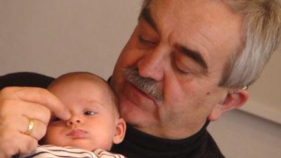 Opa's en oma's zorgen vooral voor kleinkinderen voor eigen plezier