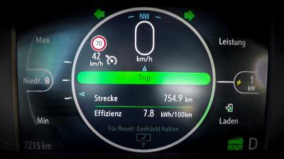Op één batterijlading dik 750 kilometer, Opel Ampera-e flikt het