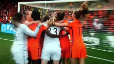 Oranje verslaat Zweden en zijn door naar de halve finales