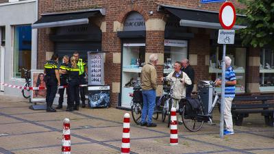 Klanten en juwelier op de grond tijdens overval in Boxtel