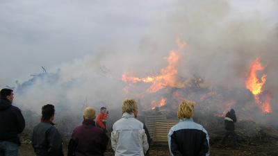 Smog door Duitse paasvuren in het zuidwesten van Nederland