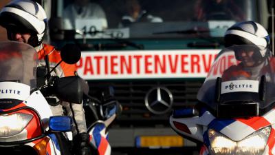Patiënten Erasmus MC onder politiebegeleiding verhuisd