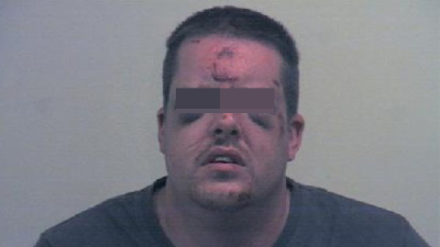 Vrouw slaat verkrachter bont en blauw