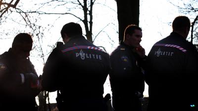 Foto van politie agenten tegenlicht | Archief EHF