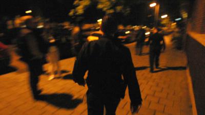 Foto van agenten in donker op straat | Archief EHF