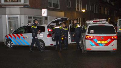 Huis in Vlaardingen omsingeld door politie na inbraakmelding