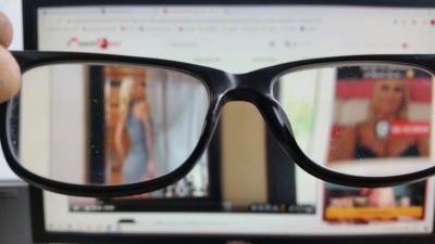 Meer Nederlanders kijken porno nu we massaal thuiswerken