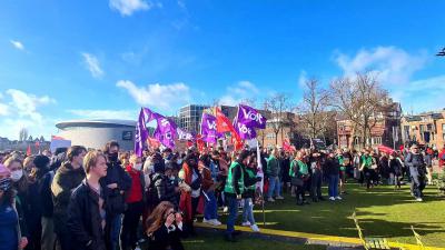 protest-leenschuld-Museumplein