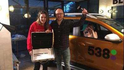 'Blijf erin en win': Shirley van der Bilt uit Nieuwegein stapt als tweede uit de auto!