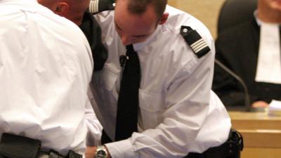 Foto van vechtpartij in rechtbank | Archief EHF