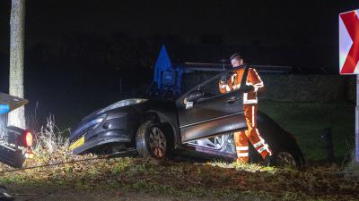 Berger haalt auto uit de sloot