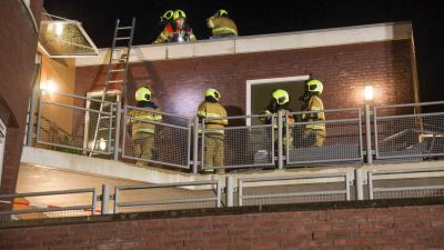 Brandweer verwijderd zonnepanelen