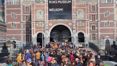 Rijen voor Rijksmuseum | Archief FBF.nl