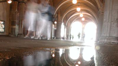 Tuffend onder Passage Rijksmuseum is bekeuring