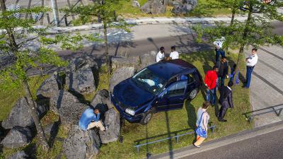 Niet alleen in België maar ook Den Bosch moet men uitkijken voor rotsblokken