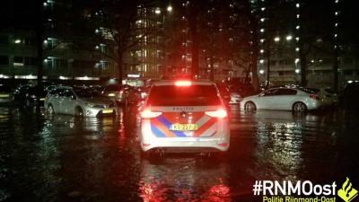 Straten Rotterdam blank na gesprongen waterleiding