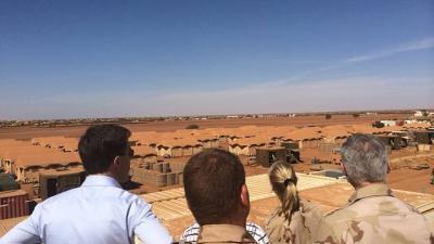 Rutte en Ploumen bezoeken Nederlandse militairen in Mali
