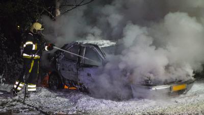 Brandweerman blust autobrand