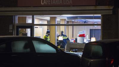 Agenten in overvallen cafetaria