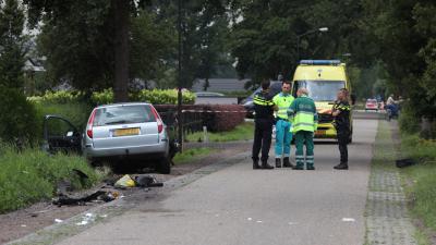 Motorrijder gewond in Veghel: Een motorrijder is donderdagmiddag gewond geraakt bij een aanrijding met een auto op de Hoolstraat in het buitengebied van Veghel..