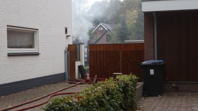 Brand in bijgebouw snel geblust