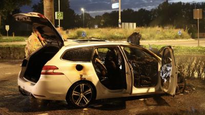 Auto verwoest door brand