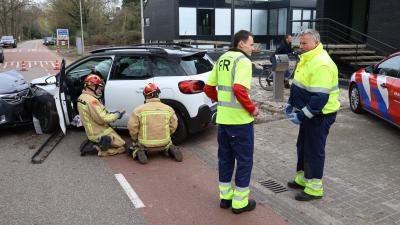 Hulpdiensten ter plaatse