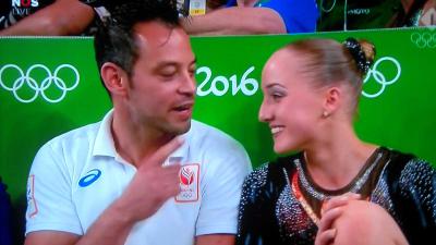 Evenwichtige Sanne Wevers wint gouden plak op balk
