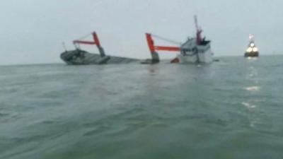 'Uit gezonken Flinterstart gelekte olie aangespoeld op Zeeuwse stranden'